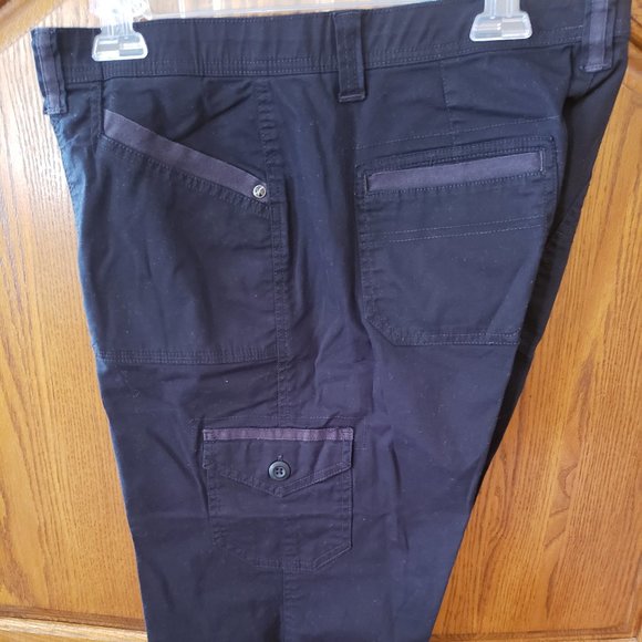 Gloria Vanderbilt Crop Cargo Pants! - Picture 4 of 11